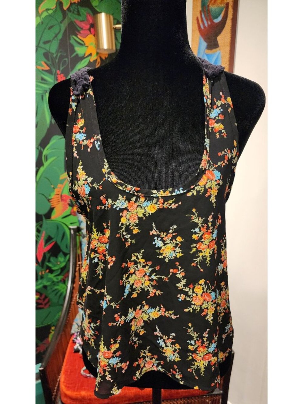 Floral Black Sleeveless Tank Top With Crochet Back & Vibrant Print - Fashion Daz
